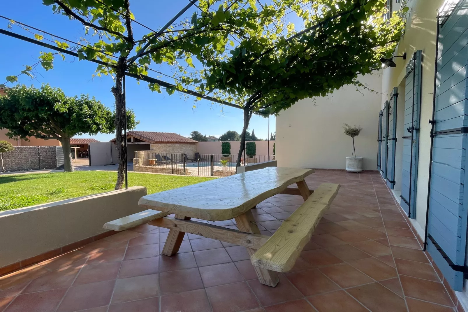 Le Mas d'à côté-Terrasse