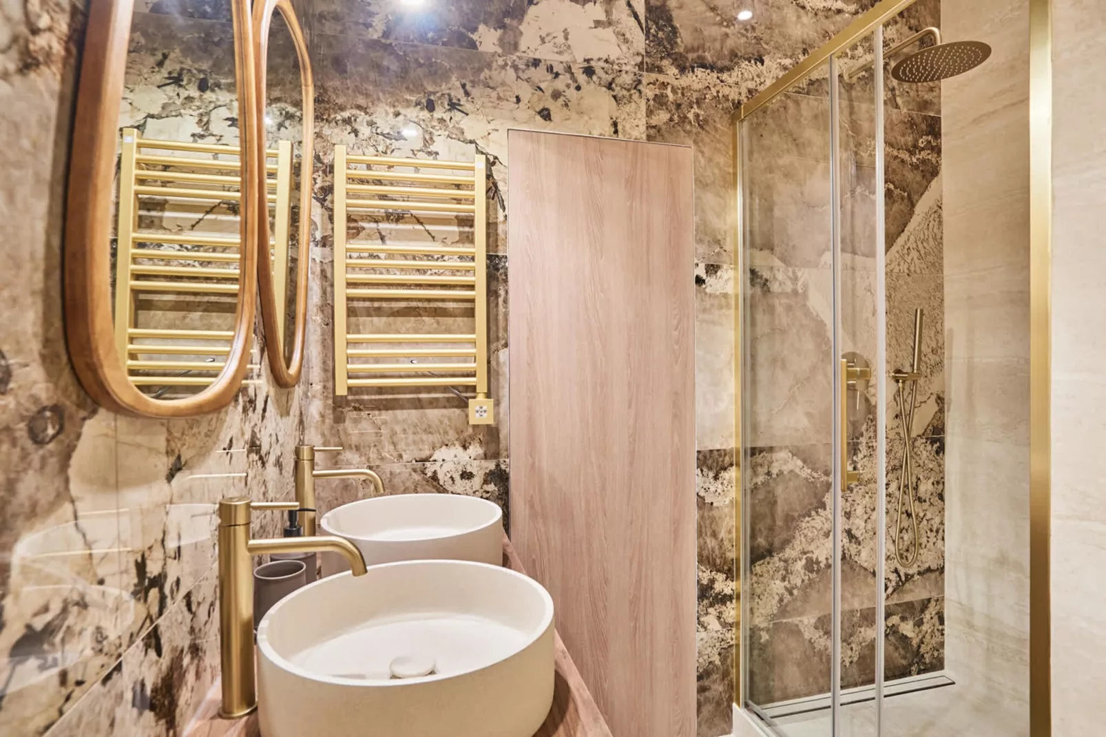 LOUVEL NEW-Nicht zugeordnet