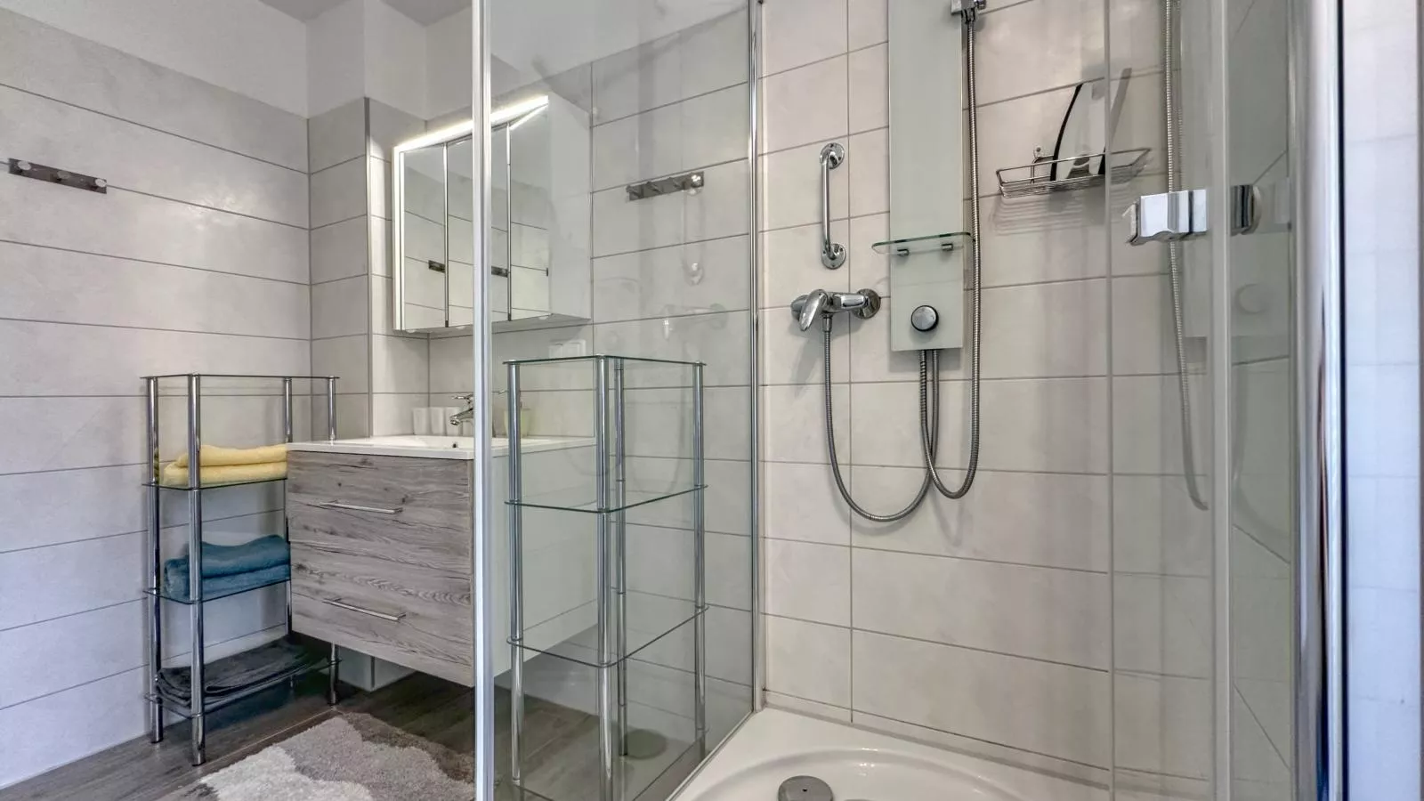 Am Tennelberg-Bathroom