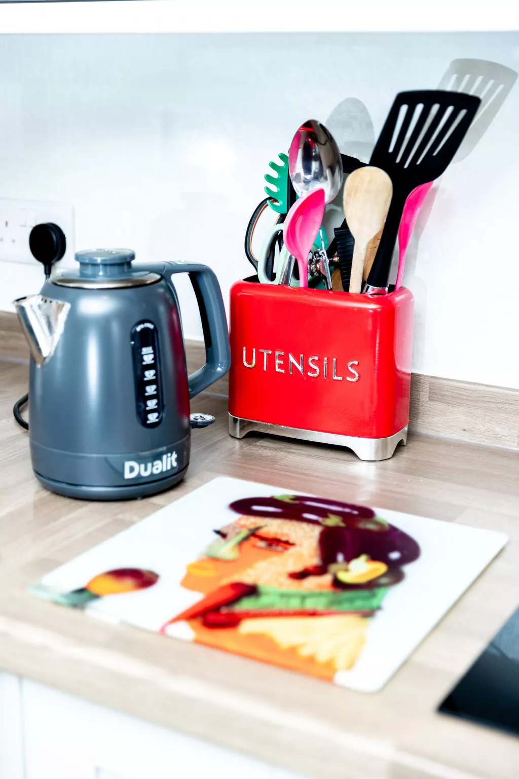 Number Seven-Drinnen