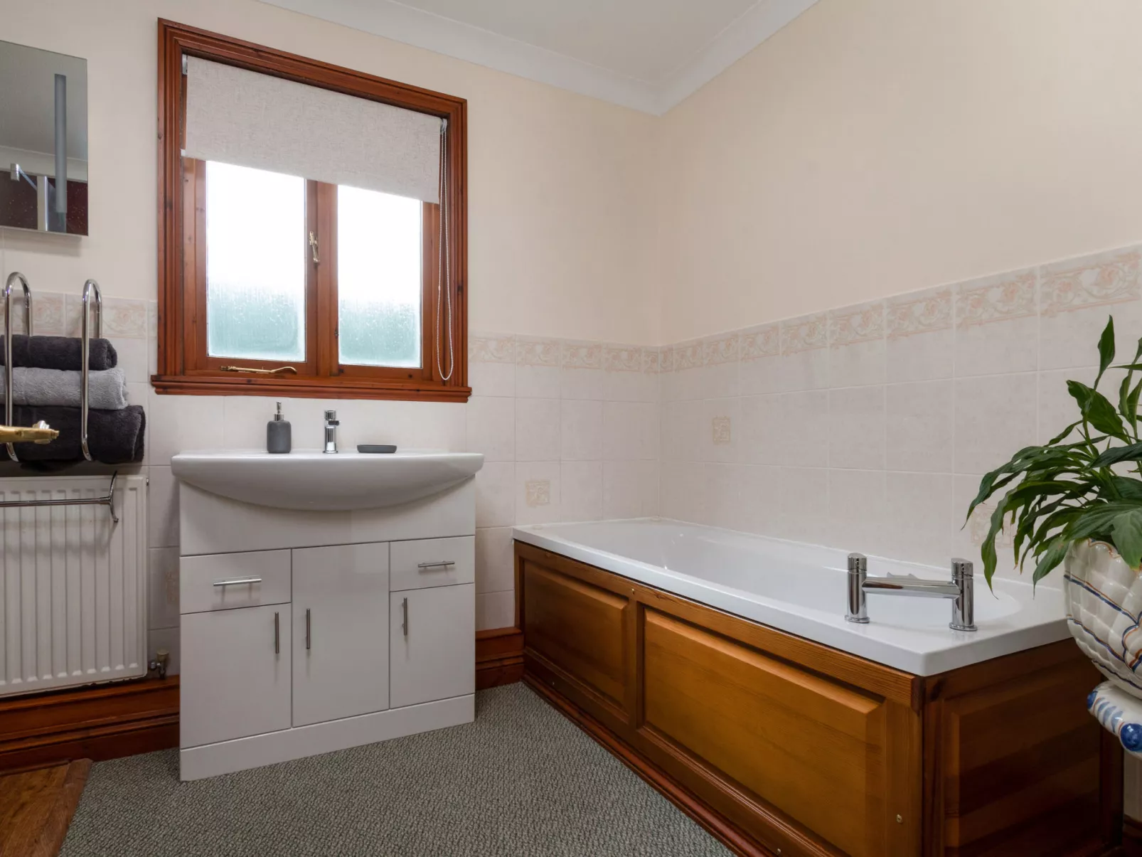 The Grove Annexe-Dedans