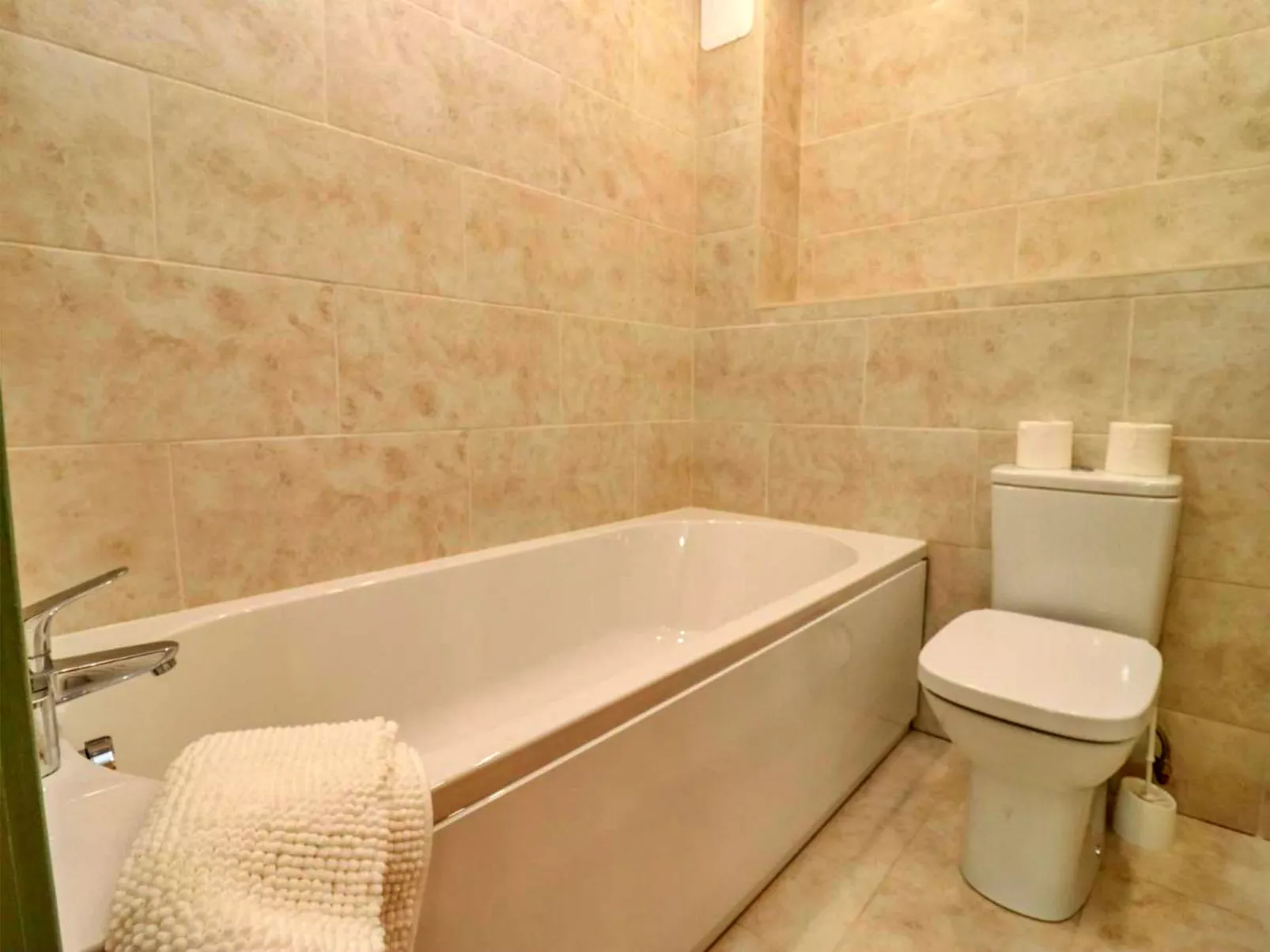 Little Rissington - Barn Two-Inside