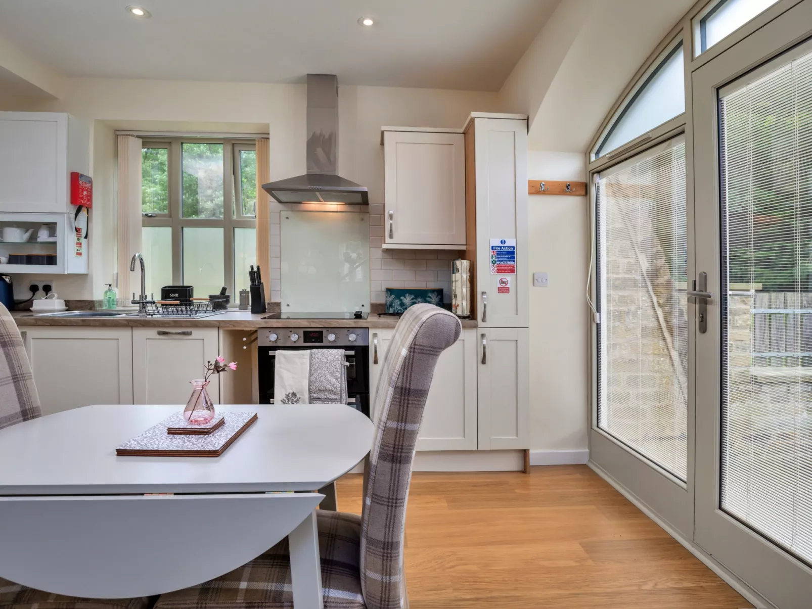 Victory Mill - Apartment Five-Drinnen