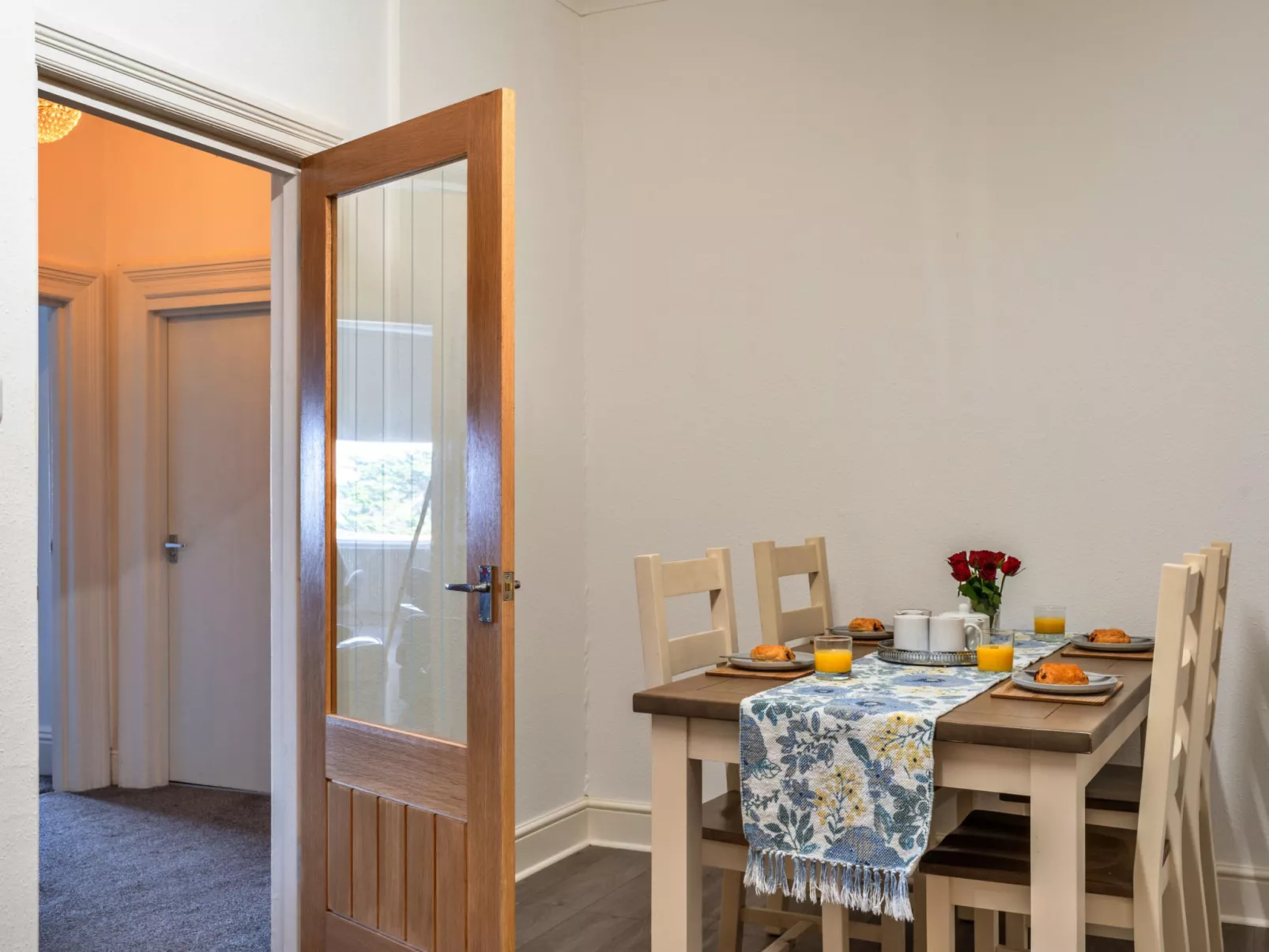 No. 6 Porthgwidden-Inside