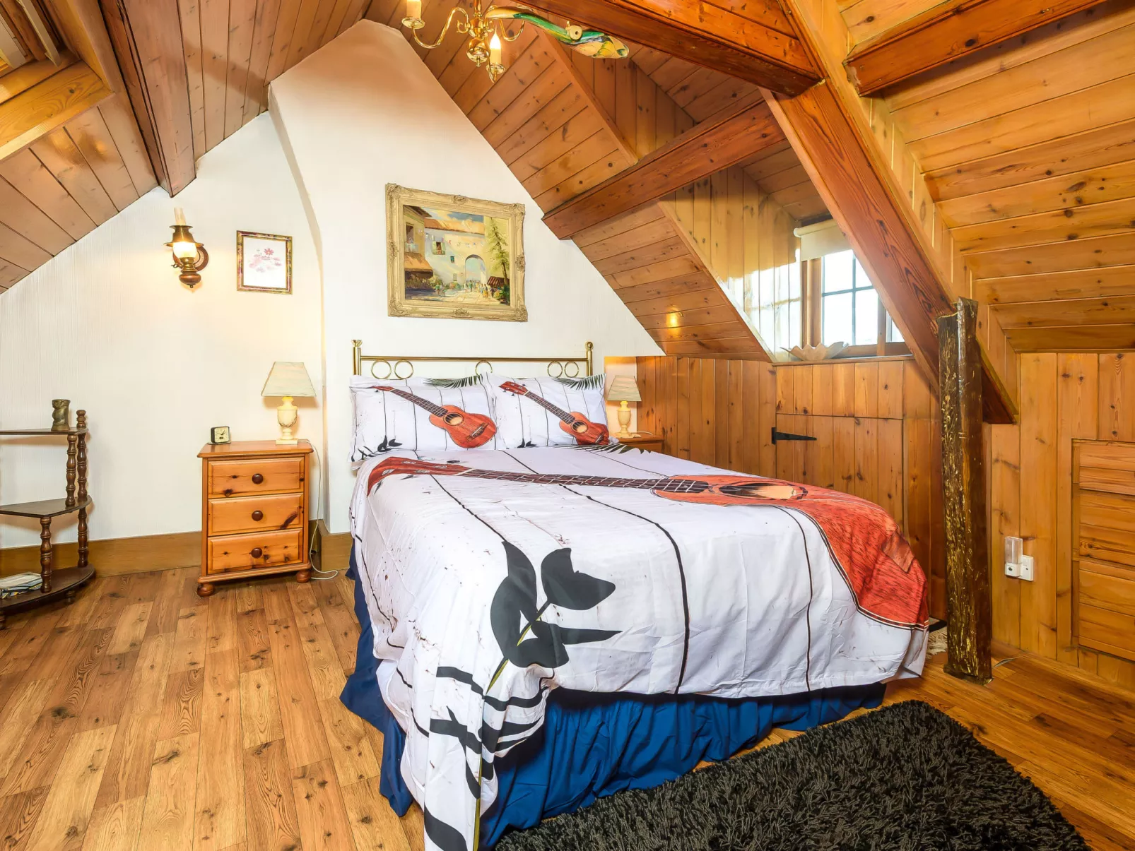 Ukulele Cottage-Drinnen