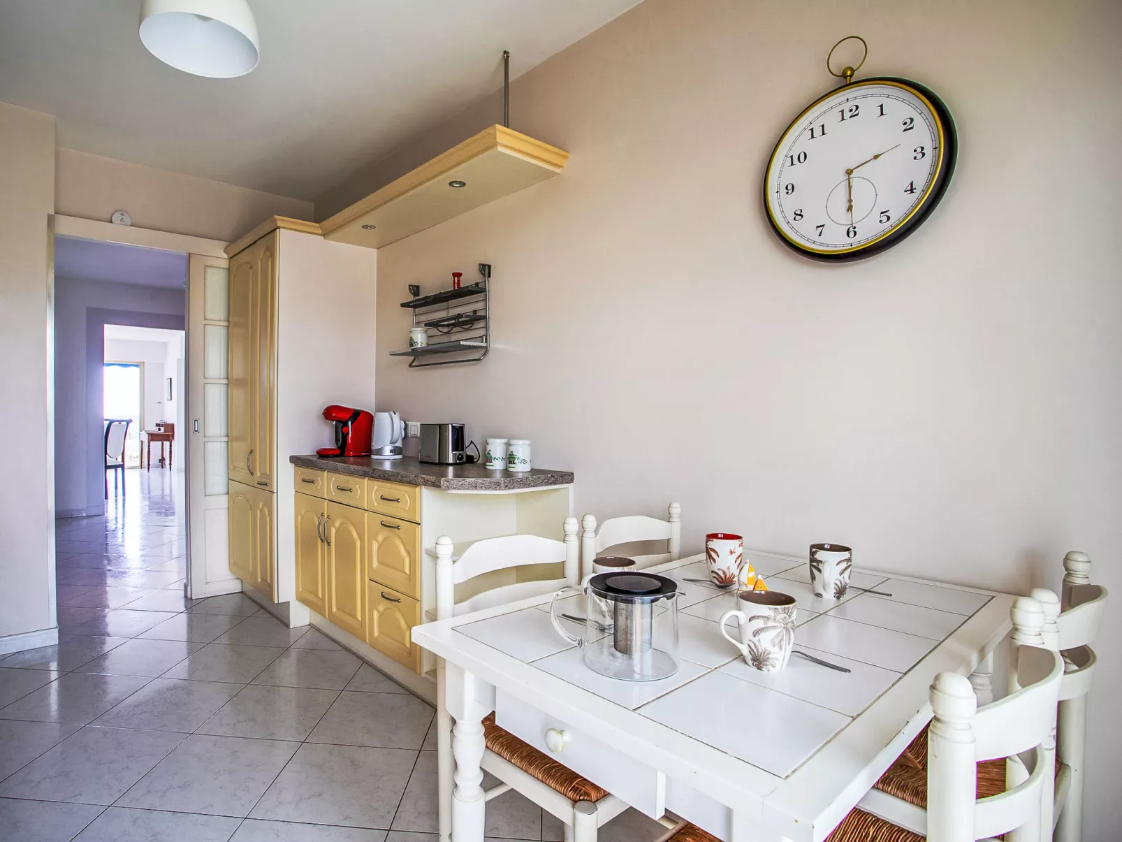 Azur Paradis-Drinnen