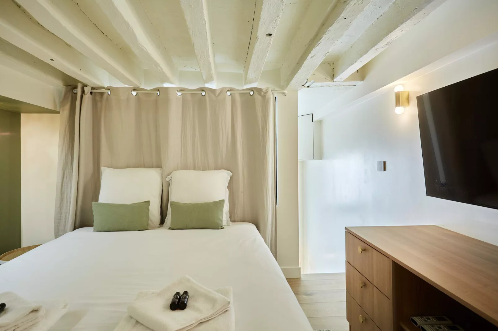 ROQUETTE 3 NEW-Untagged