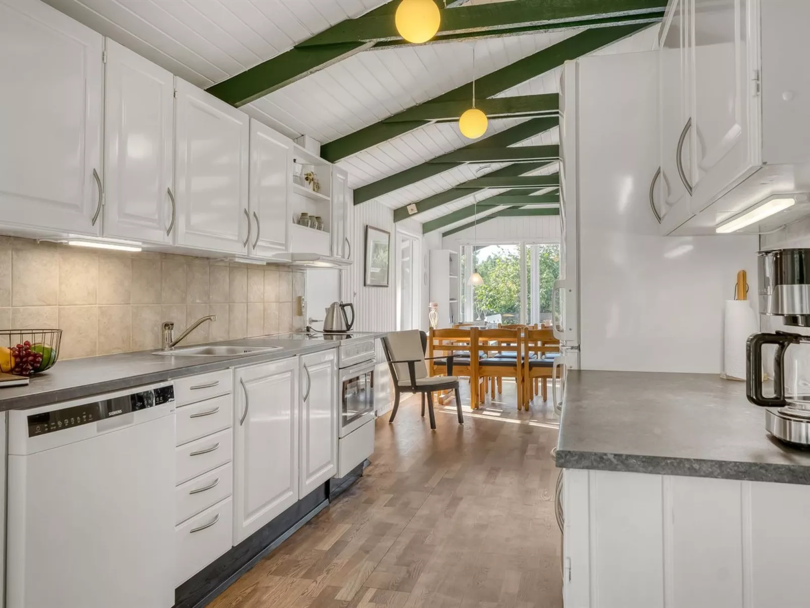 "Inola" - 3.5km from the sea-Drinnen