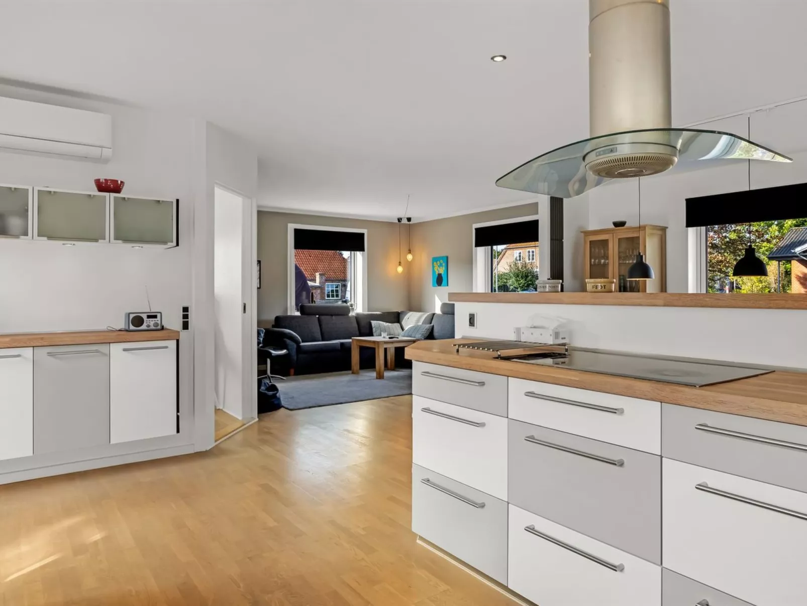 "Wraghi" - 21km from the sea-Drinnen