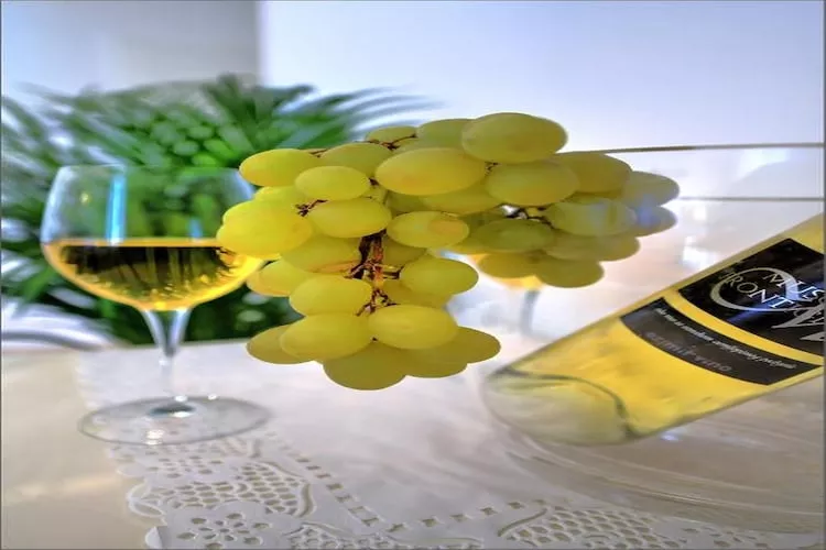 Deluxe Room with King Size Bed (4)-Intérieur