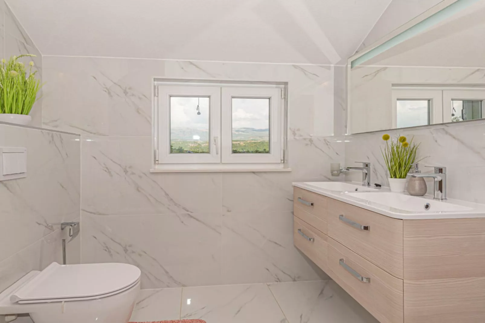 Villa Maria with Outdoor Pool - Five Bedroom Villa with Outdoor Pool-Bathroom