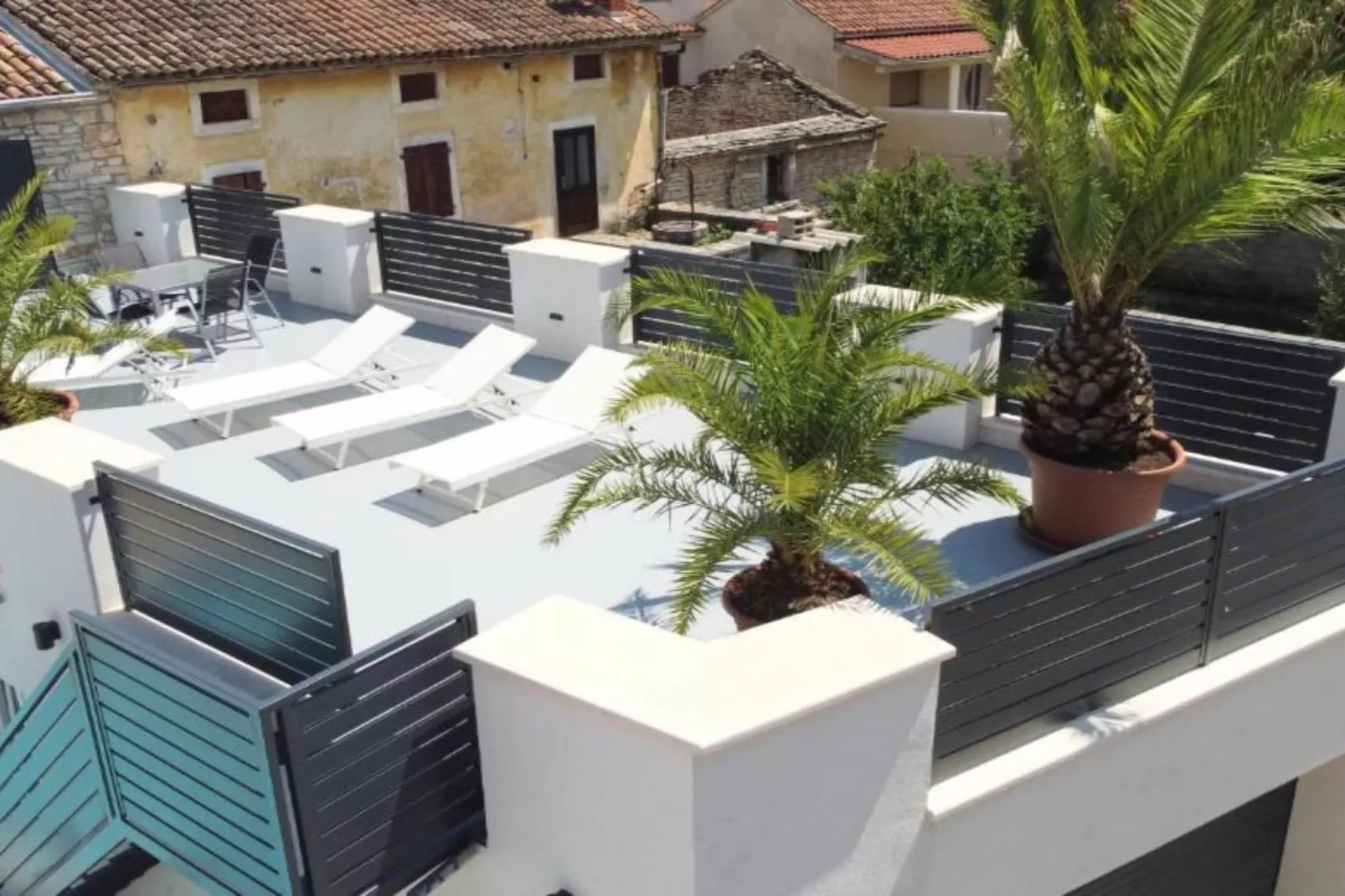 Villa Galant with Pool & Sauna Maružini-Terrasse