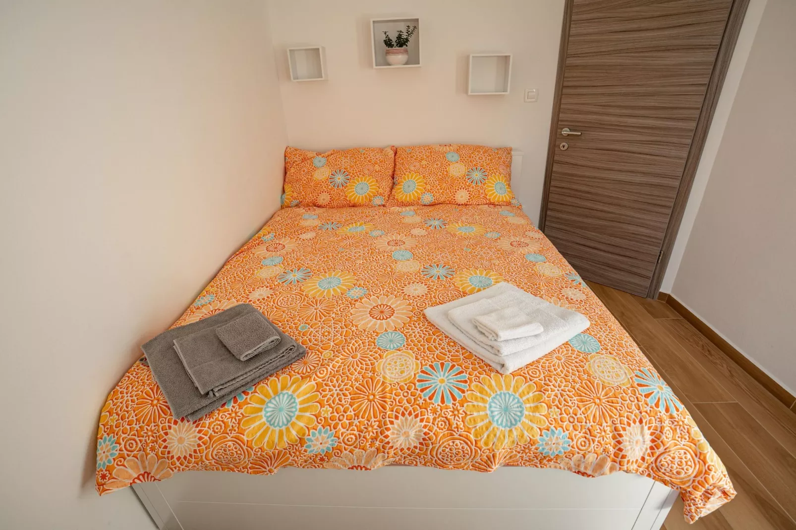 Peaceful Oasis in Nature Holiday Home with Terrace and Sauna - Three Bedroom Holiday Home with Terrace and Sauna-Bedroom