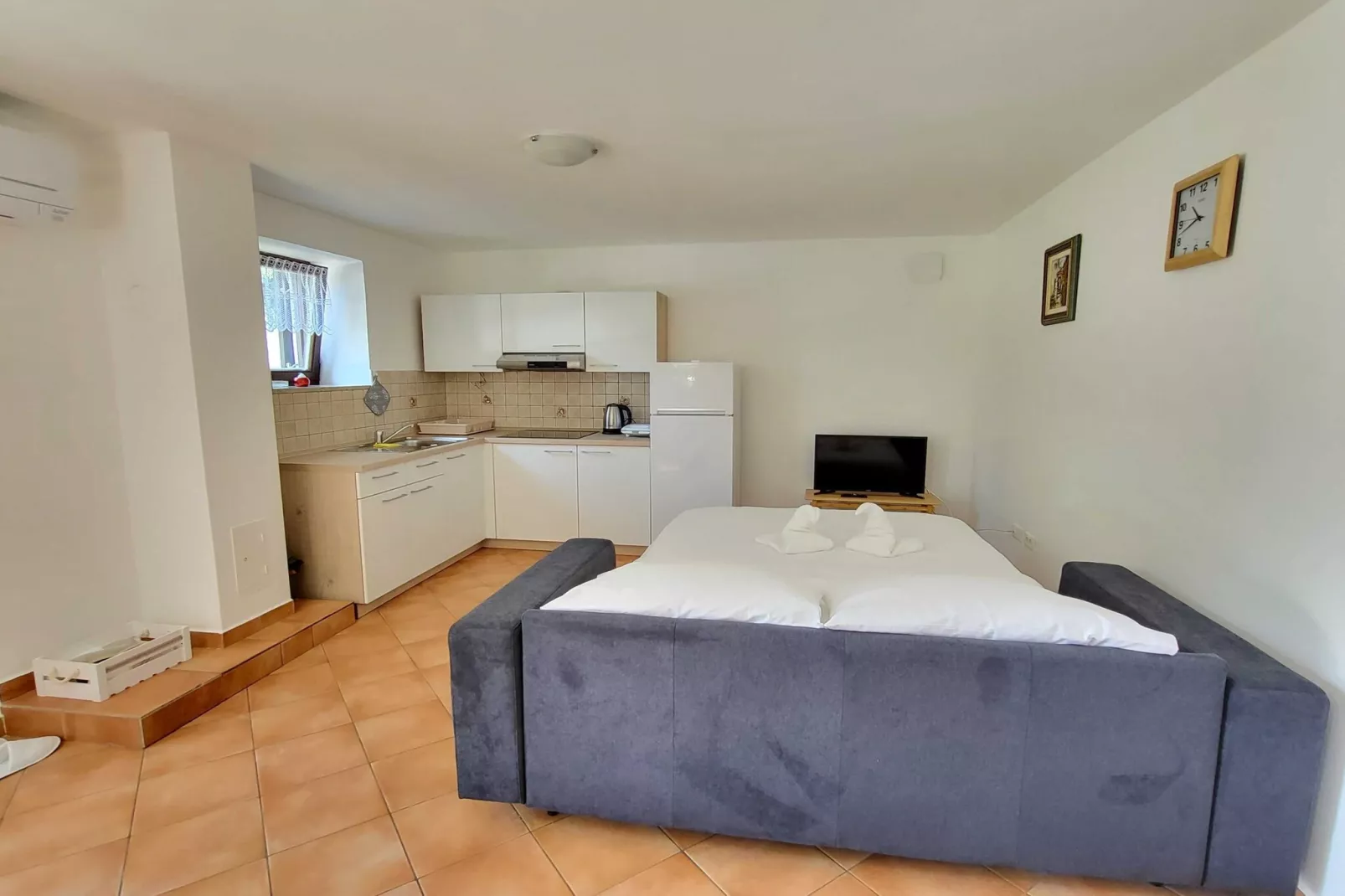 Peaceful Countryside Holiday Home with Terrace - One Bedroom Holiday Home with Terrace-Bedroom