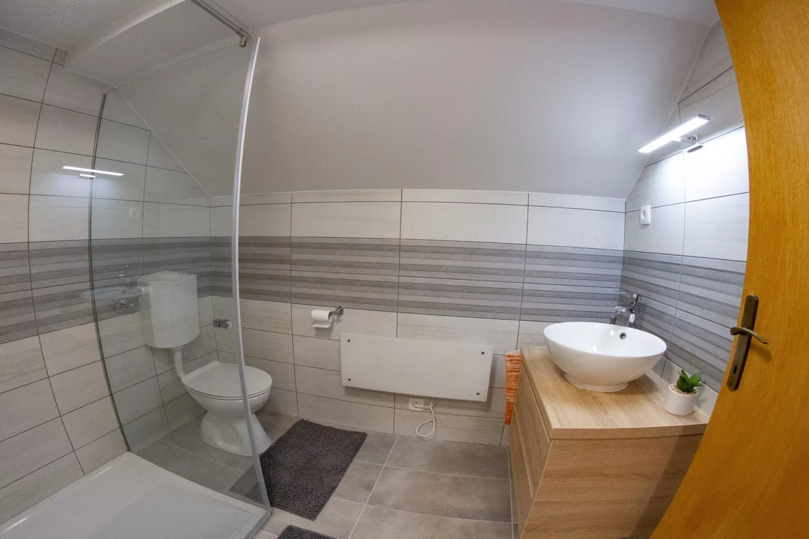 Hillside Haven Holiday Home with Sauna and Hot-Tub - One Bedroom Holiday Home with Sauna and Hot-Tub-Salle de bain