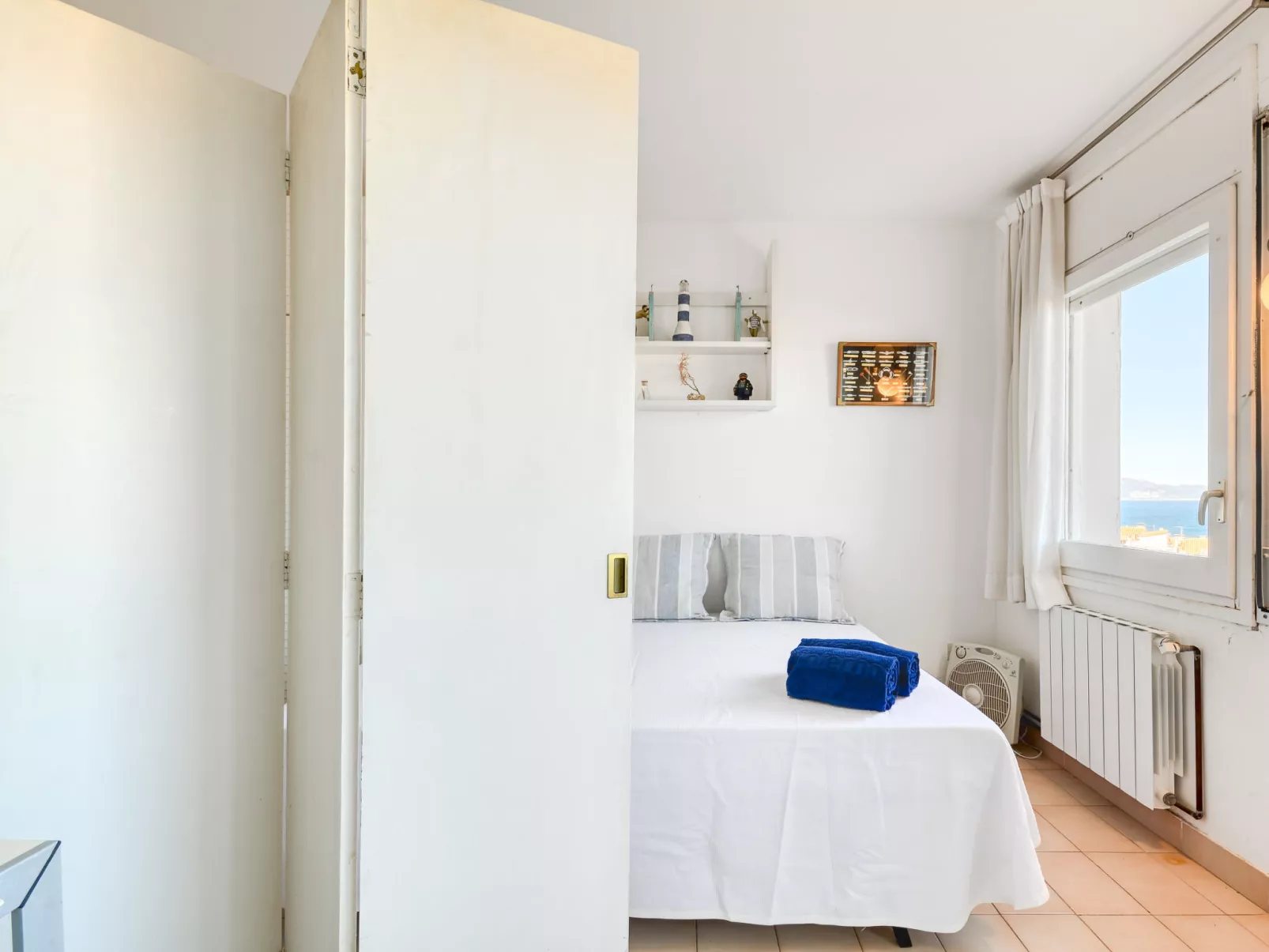 Mirador del Pedró-Inside