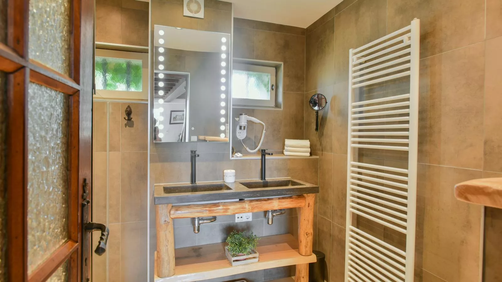 Maswari en Drapeau-Badezimmer