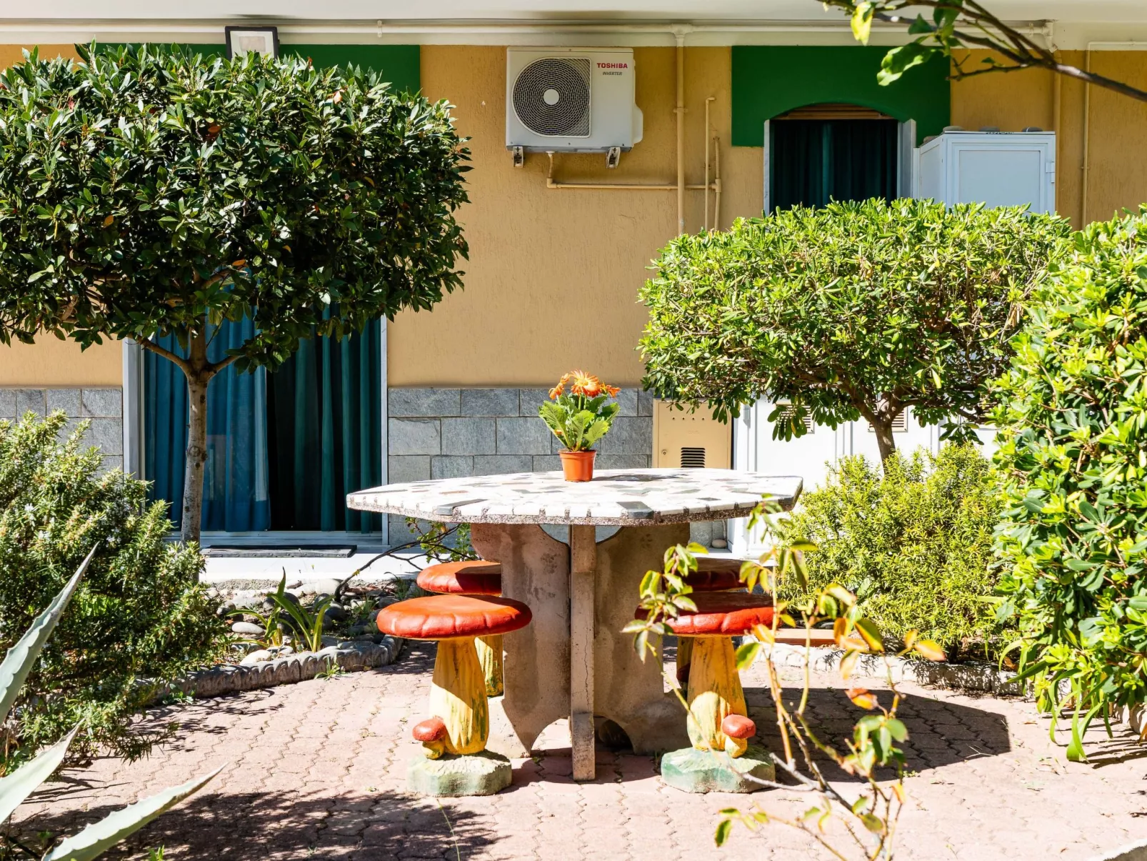 In the Garden-Draußen