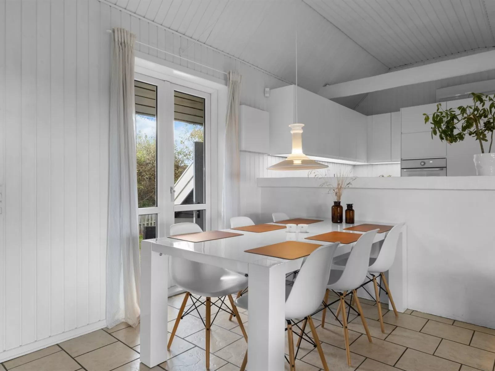 "Rolfkarl" - 250m from the sea-Drinnen