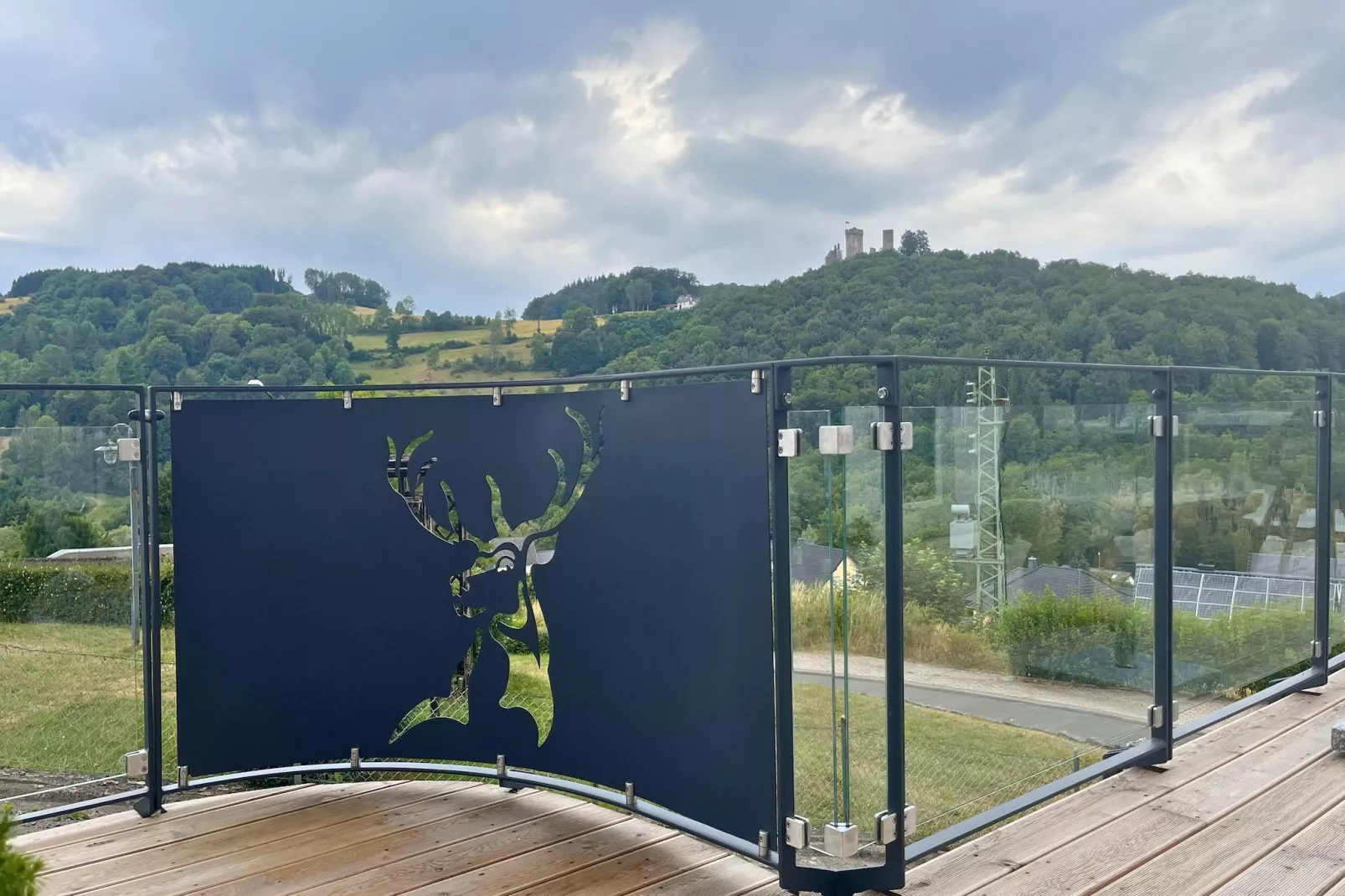 Apartment Eifelglück mit Dachterrasse-Terrasse / balcon