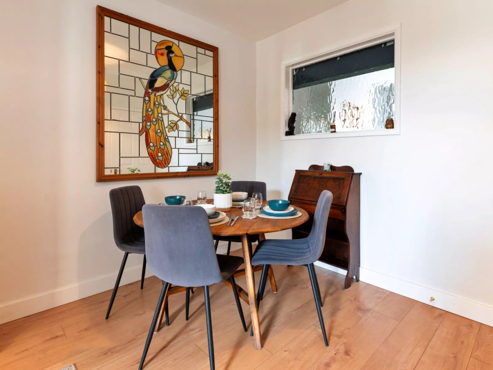 Sheila's Cottage-Inside