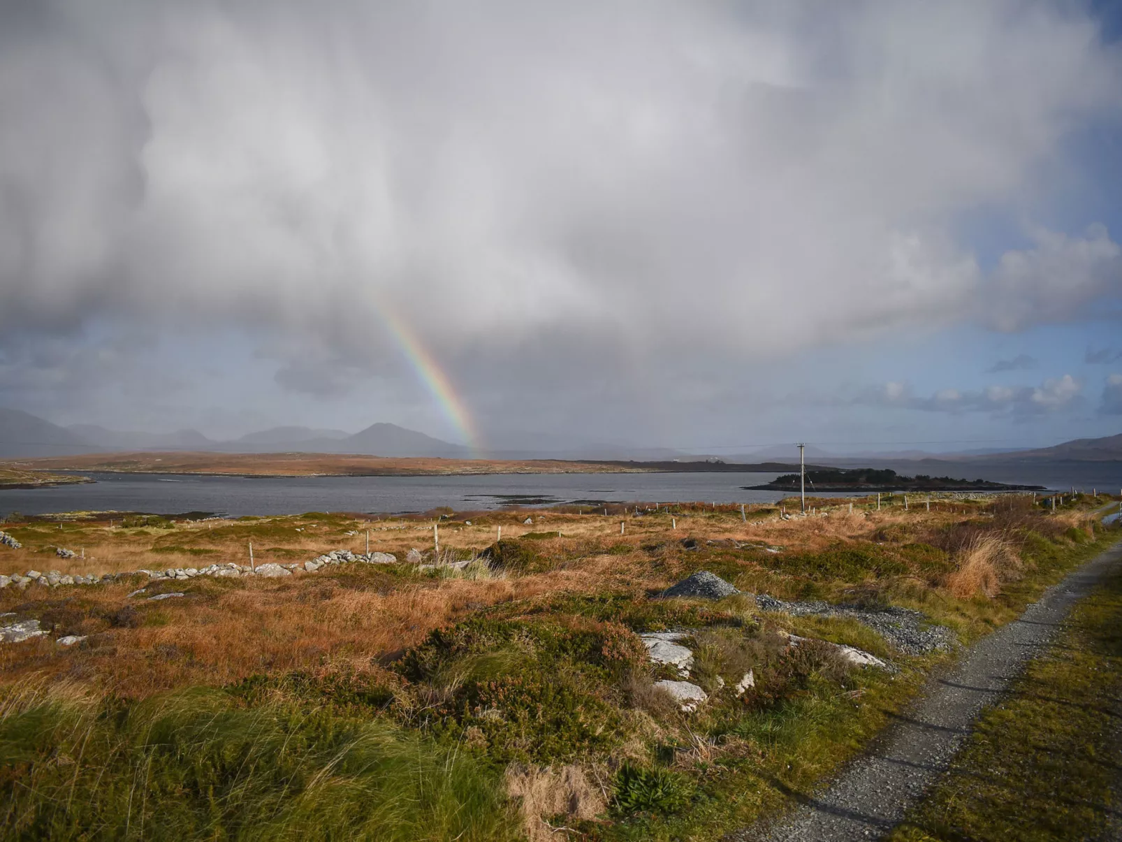 Bridies Holiday Cottage Roundstone-Outside