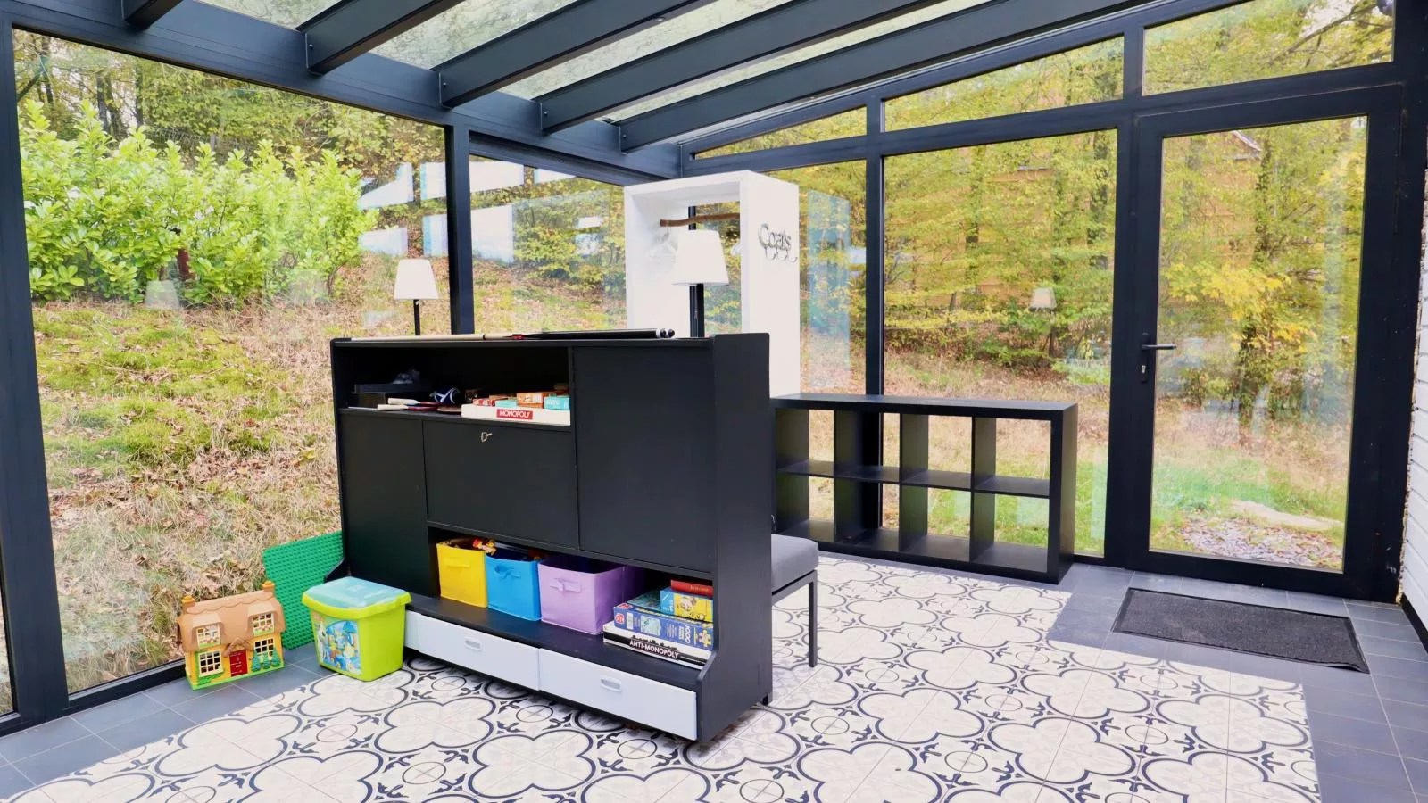 Agathe-Recreation room