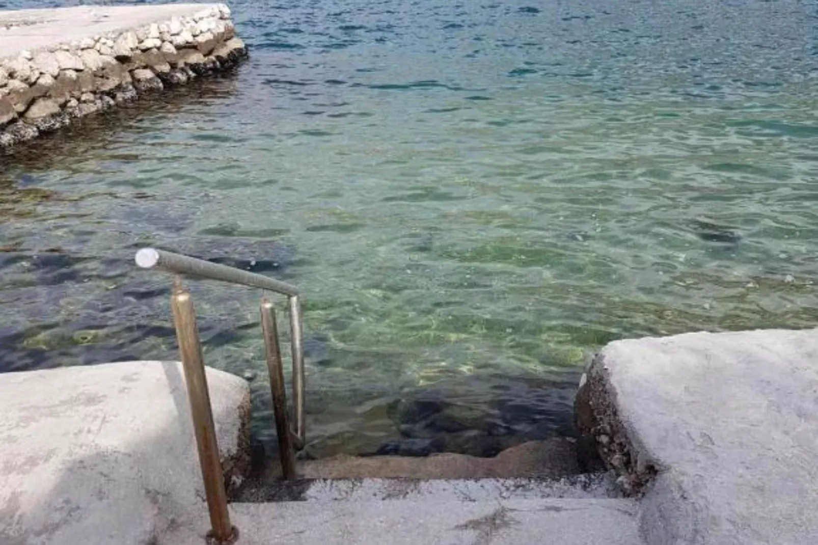 Charming Kotor Bay Retreat Just Steps from the Beach - Two Bedroom Apartment With Sea View-Ambiente