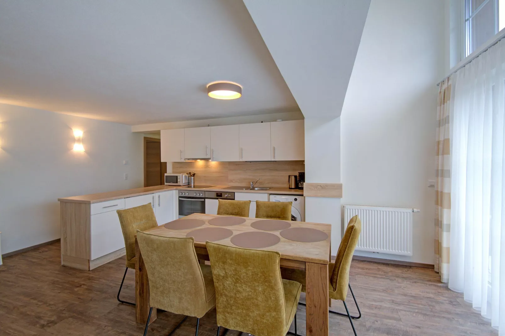 Brunner Apartment Top 5-Esszimmer