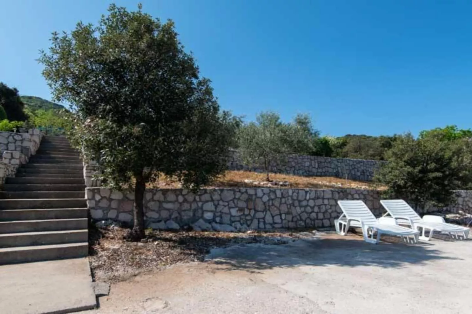 Spacious and Cozy Seafront Apartments - One Bedroom Apartment with Terrace and Sea View-Outdoor