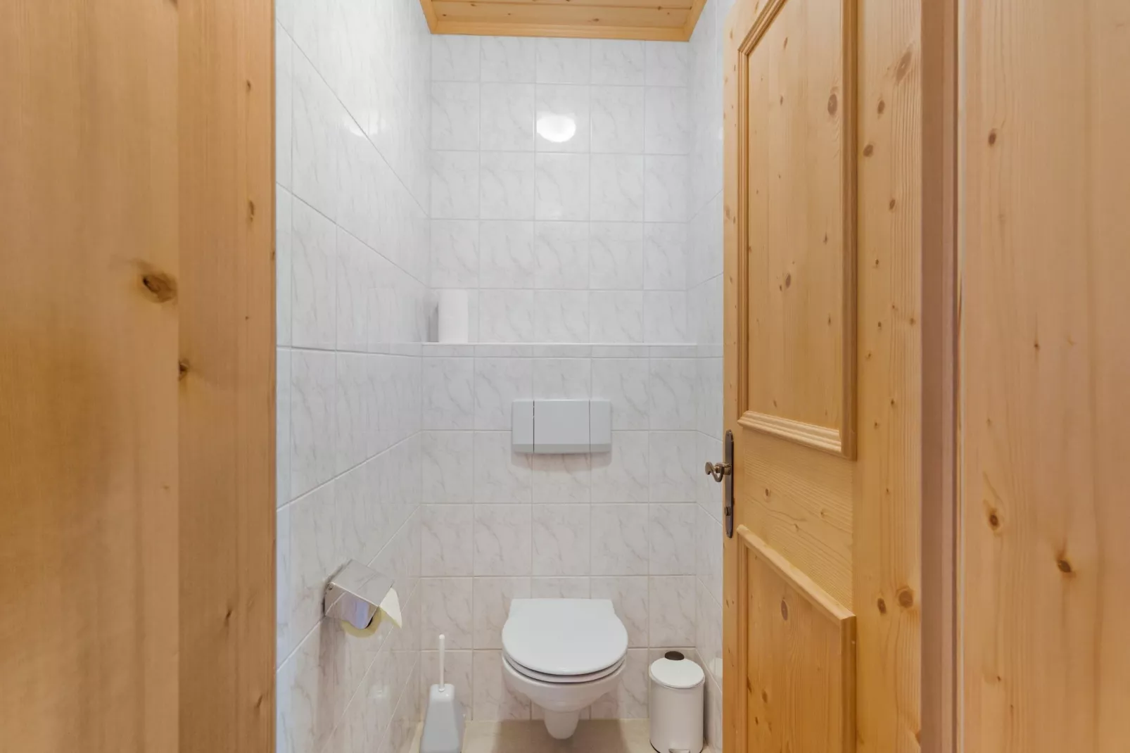 Apartment "Sonnberg"-Bathroom