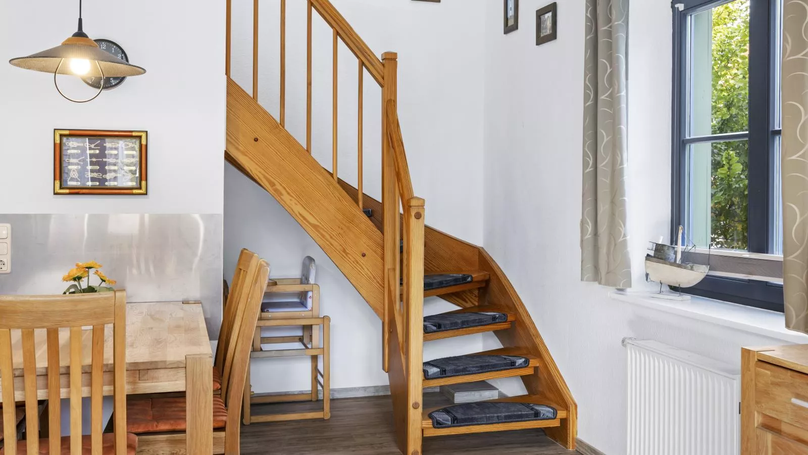 Papillon 11-5-Living room