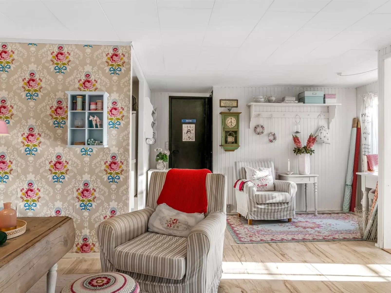 "Kamilla" -  from the sea-Inside