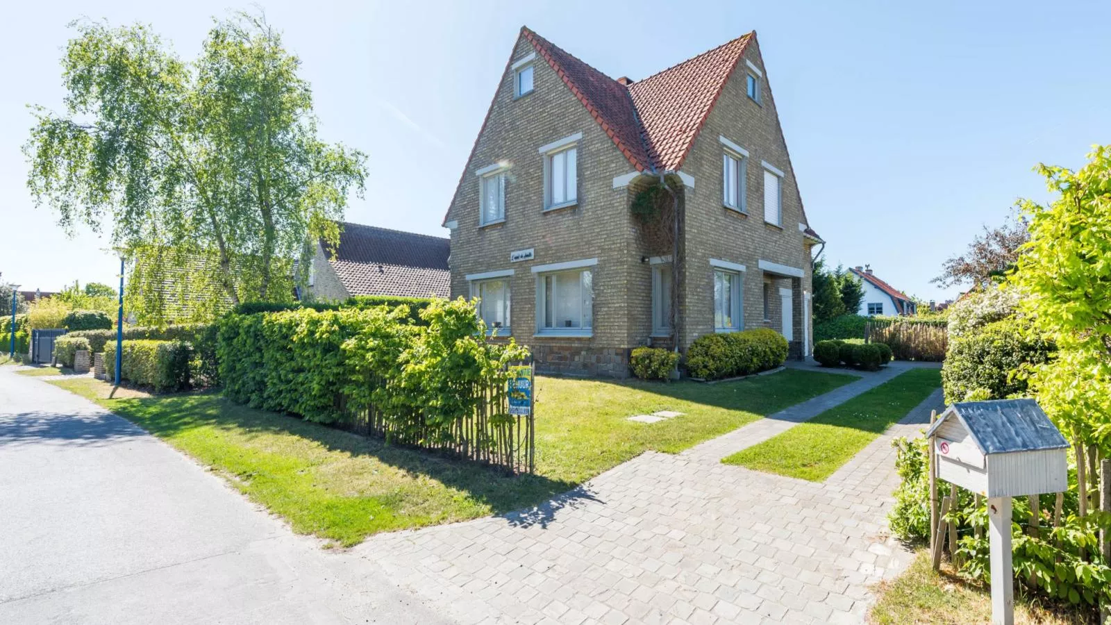 LAuthentique-Extérieur été