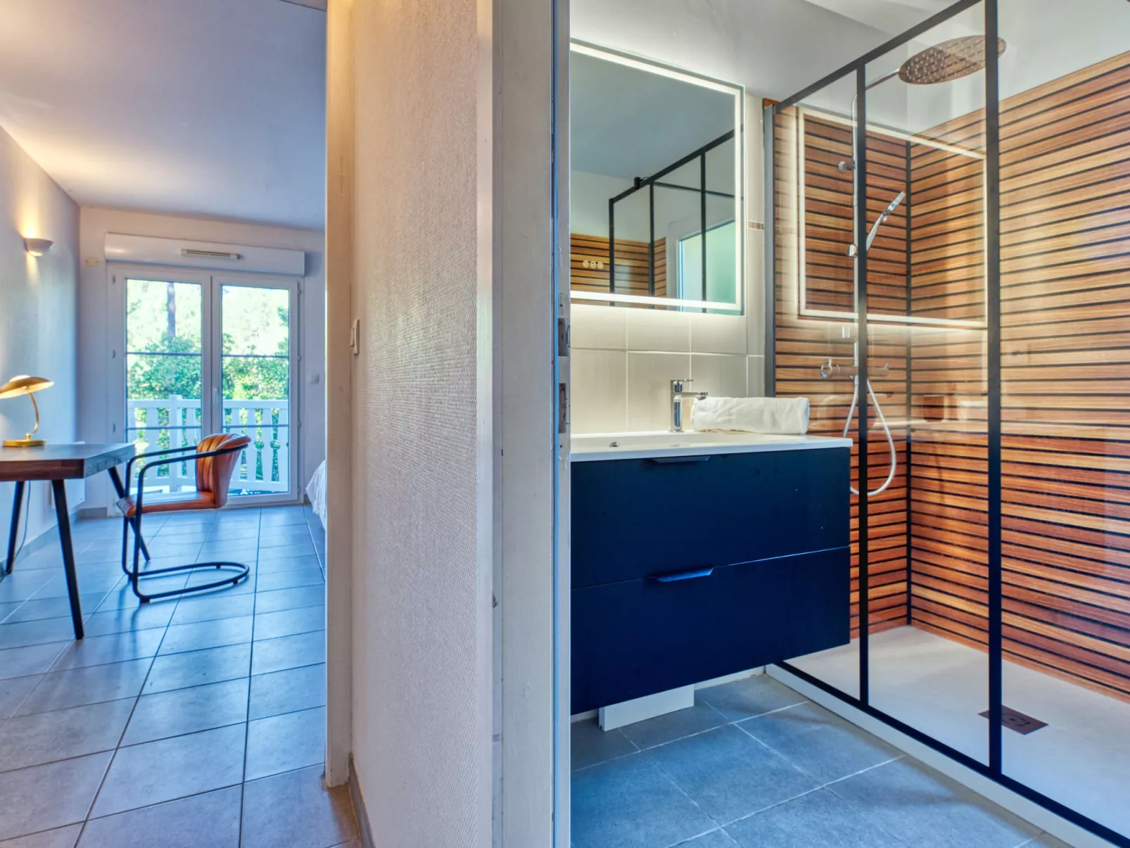 Atlantic Green-Inside