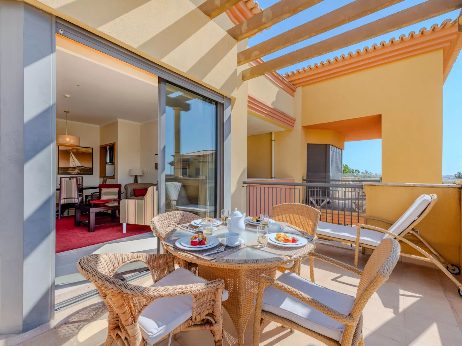 The Residence at Victoria-Outside