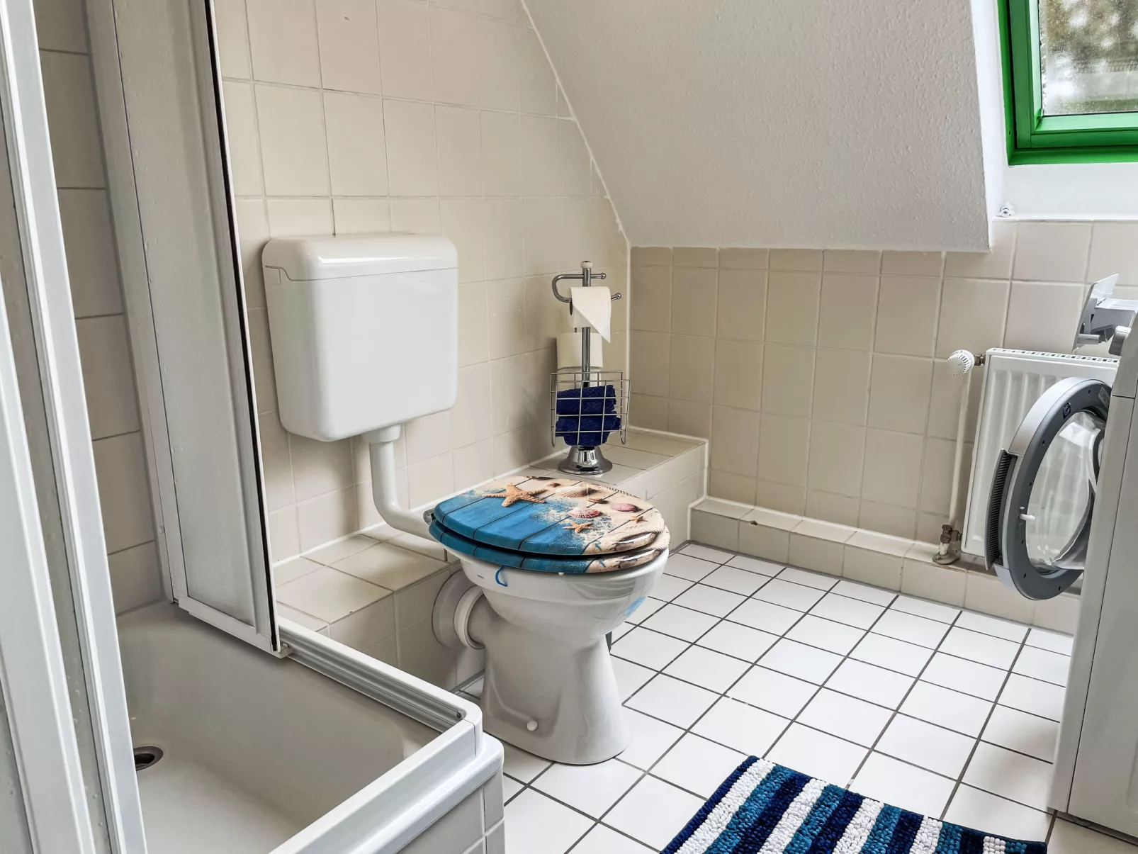 Wariner Straße-Drinnen