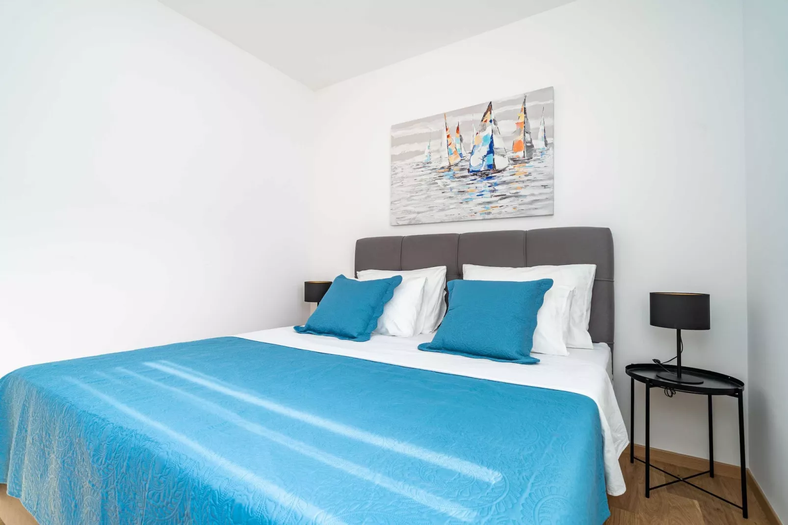 Apartment Zoric - Two Bedroom Apartment with Balcony-Bedroom