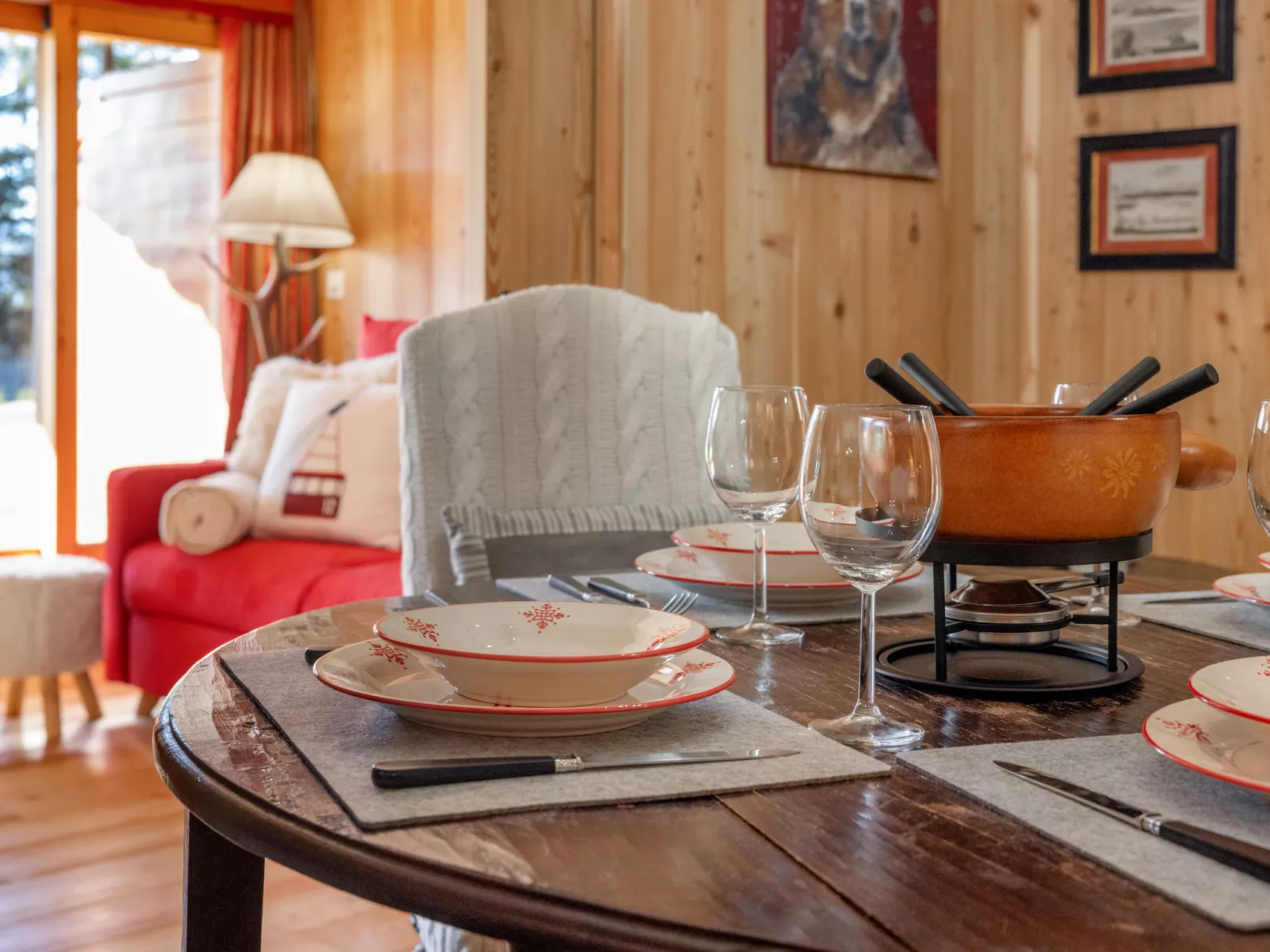 Les Pierres C 3-Drinnen