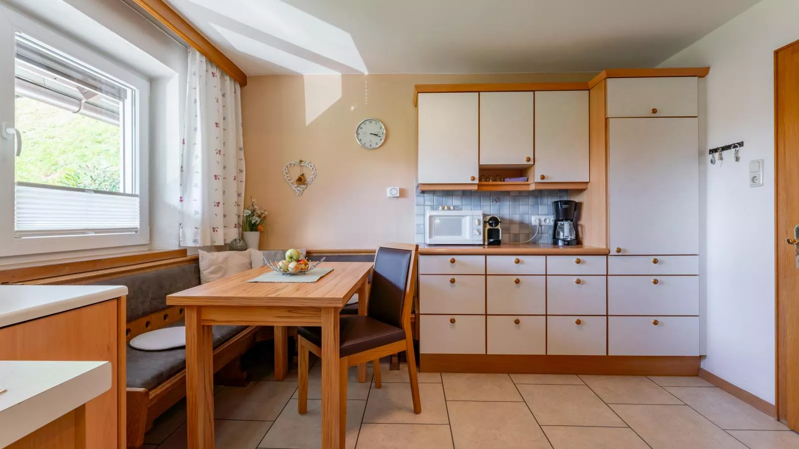 Sonnenschein I-Dining room