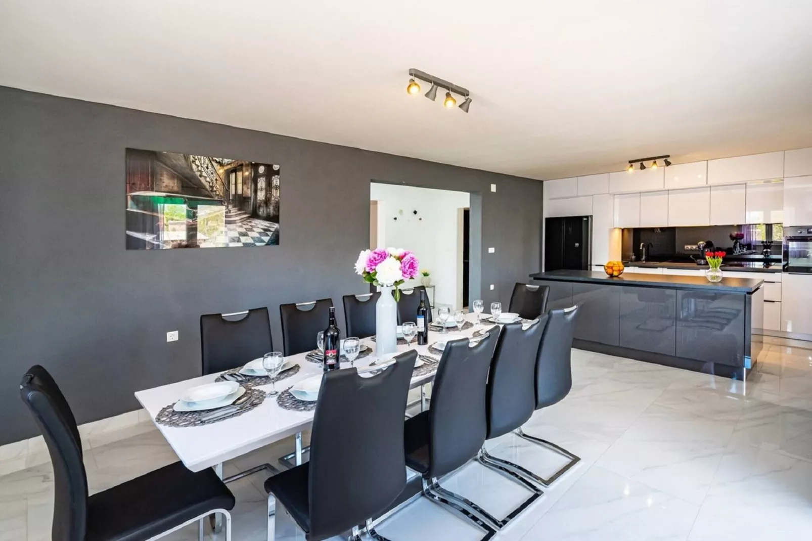 Luxury Villa Escape-Dining room