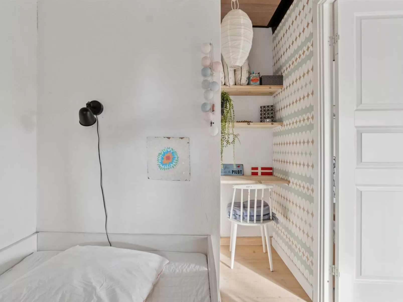 "Elle" - 175m from the sea-Drinnen