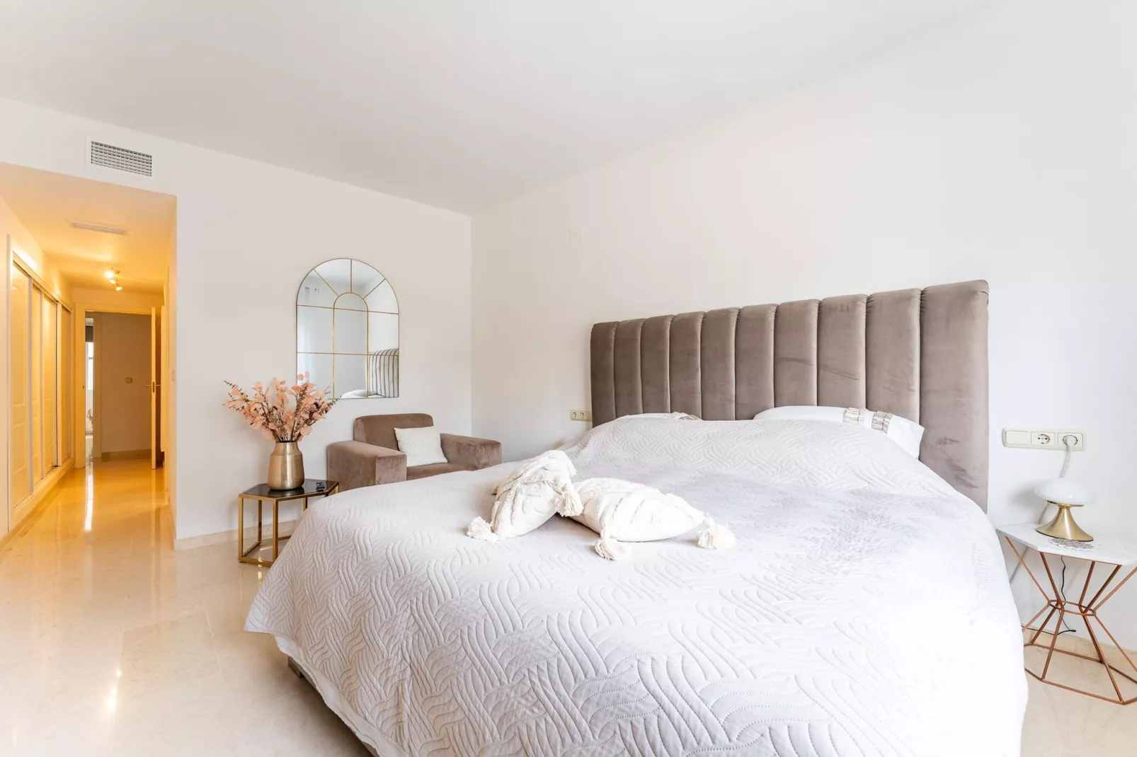 CT 366 - Faro's Silent Dream in Elviria - Marbella-Bedroom