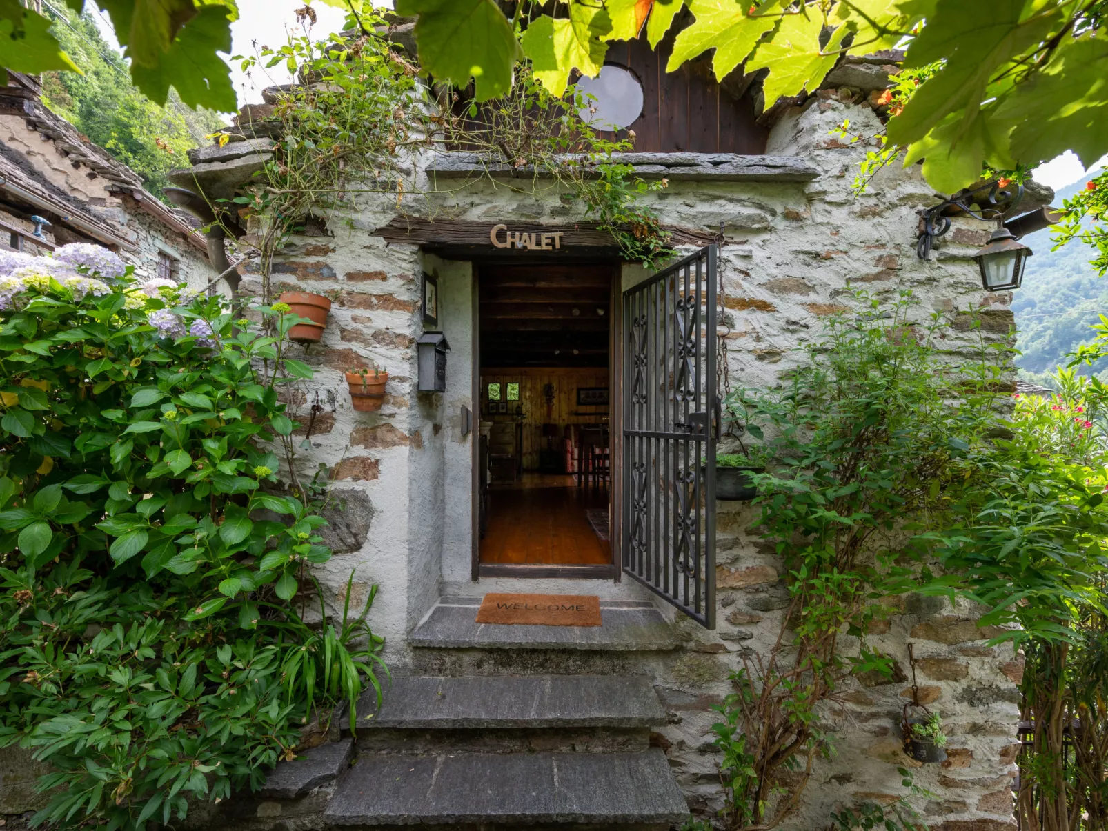 Il Gianlupo-Outside