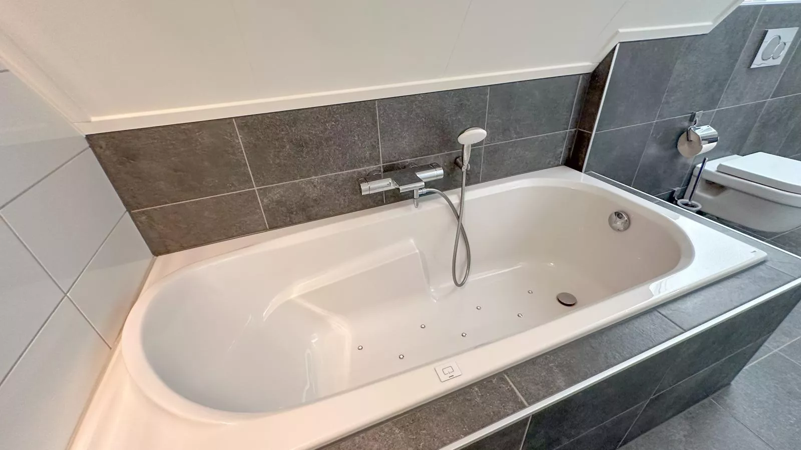 Dune Deluxe 77-Bathroom