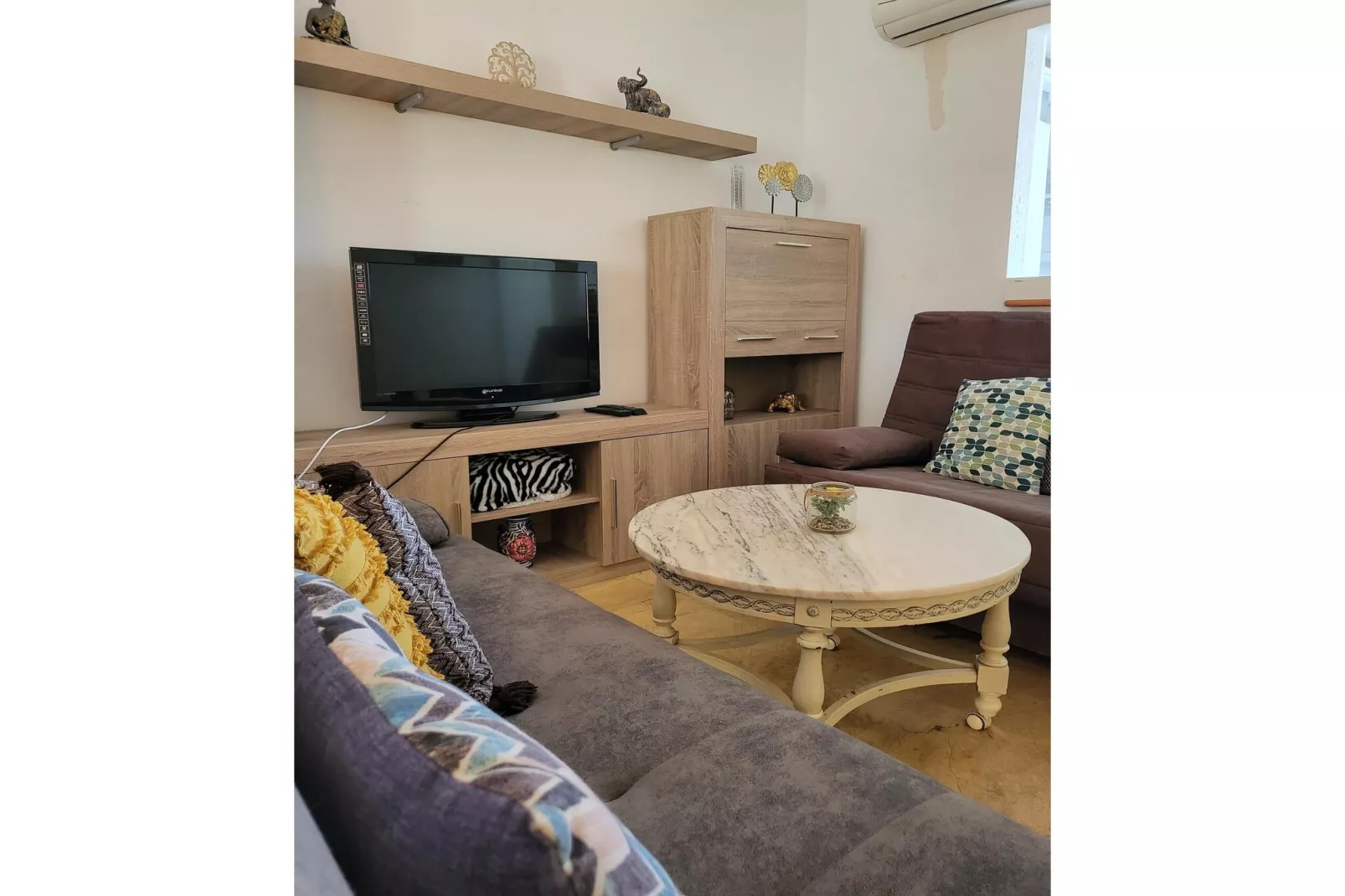 CT 345 AL - Faro's Cala Marques Townhouse-Living room