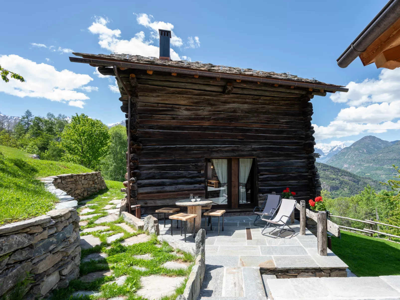 Chalet les Combes-Outside