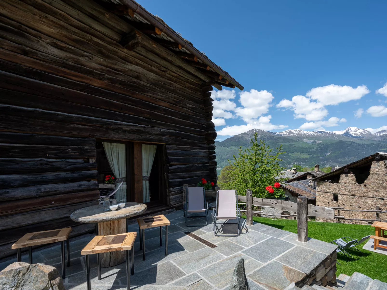 Chalet les Combes-Outside