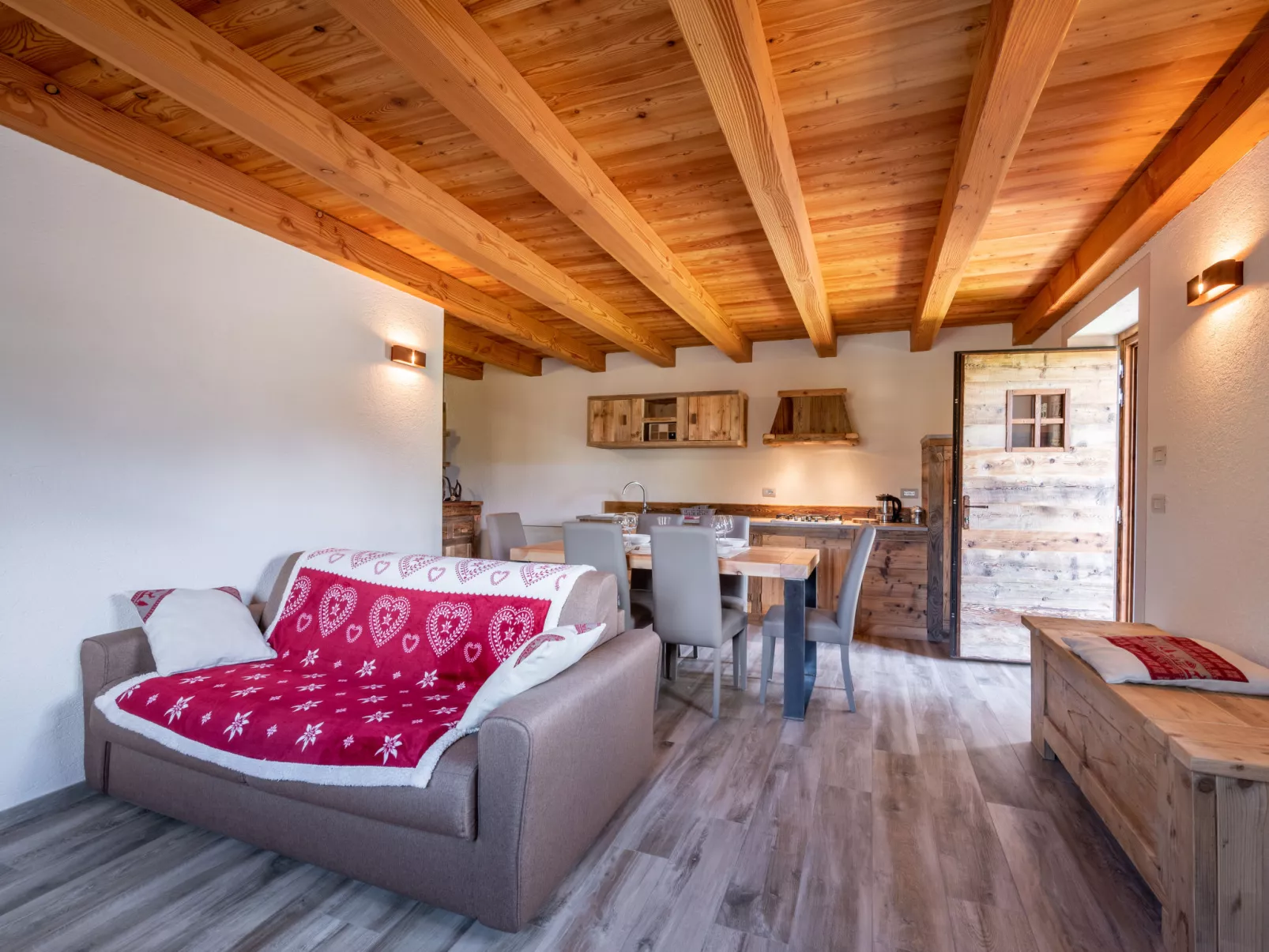 Les Combes-Inside