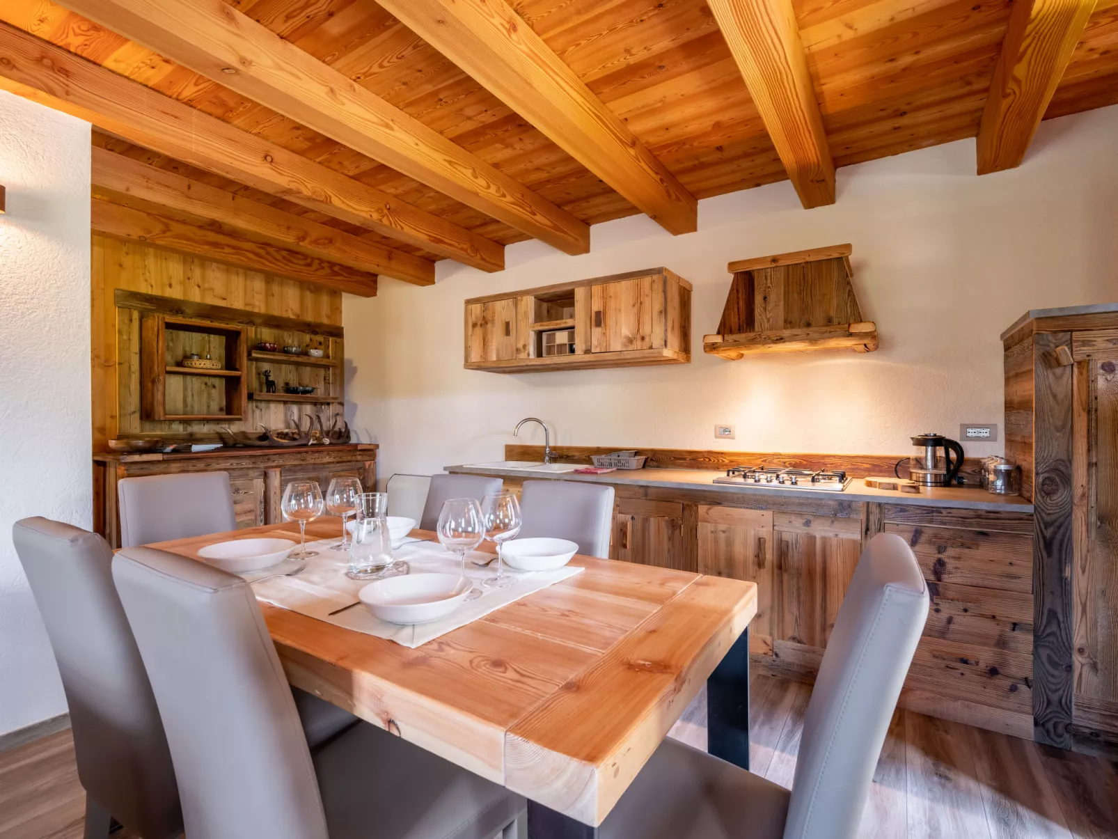 Les Combes-Inside